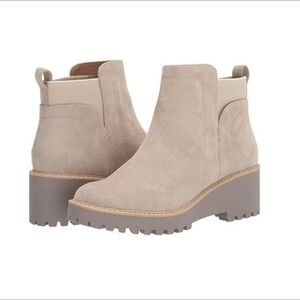 Dolce Vita Tan Brown Suede Wedge Ankle Boots • Boho / Minimalist Booties • Women